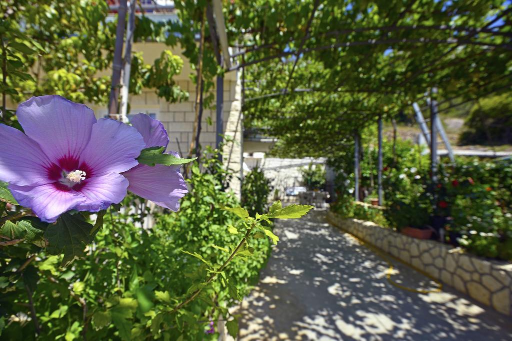 Apartments Micic Hvar Town Bagian luar foto